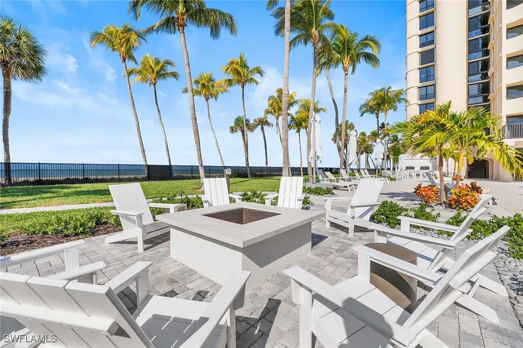 4001 Gulf Shore Boulevard N Naples FL 34103