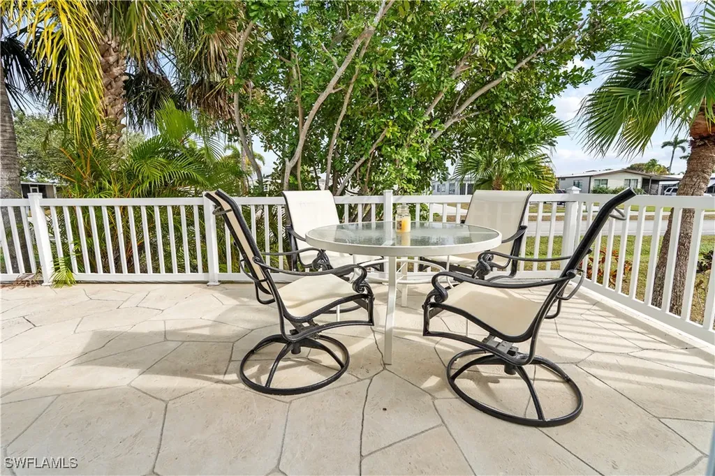 17 Saint Raphael Drive Naples FL 34112
