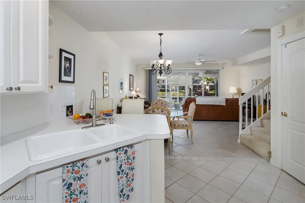 5353 Cove Circle Naples FL 34119