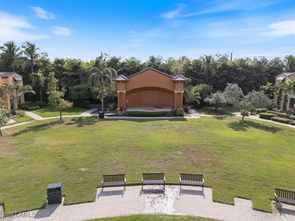 9091 Covina Drive S Naples FL 34113