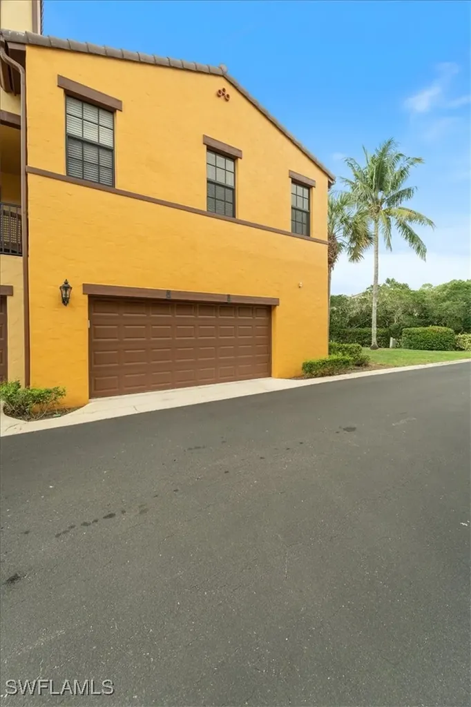 9091 Covina Drive S Naples FL 34113