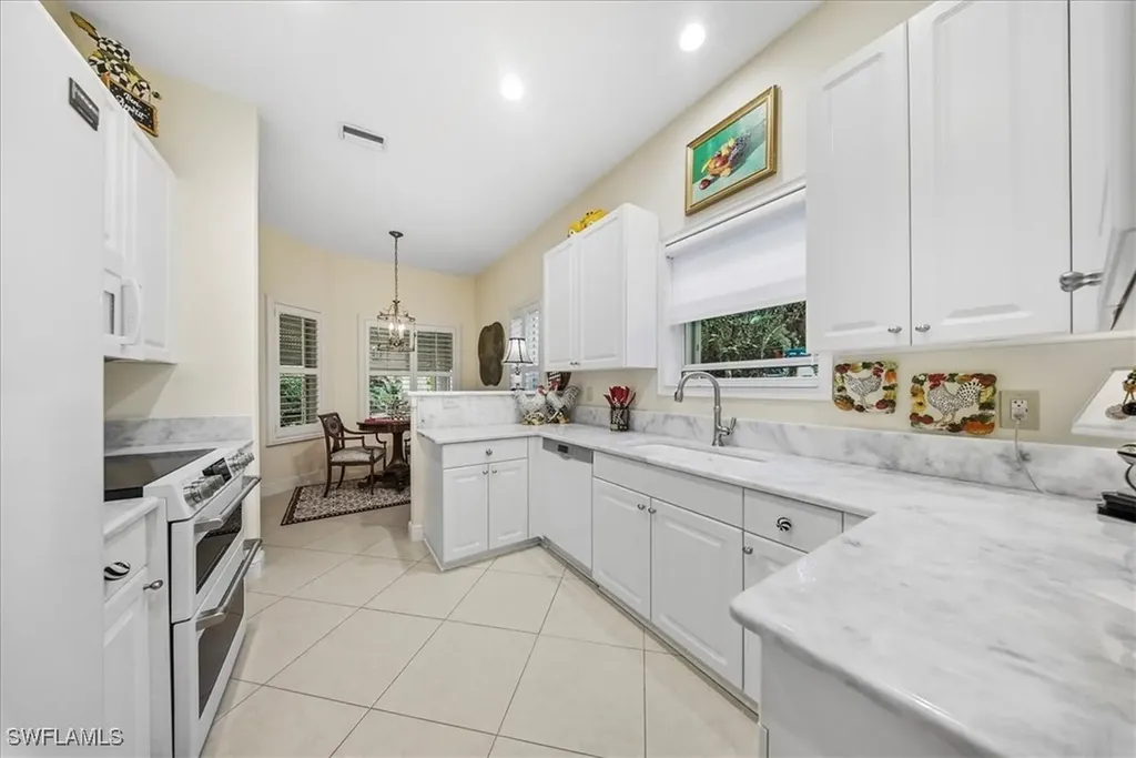 809 Vistana Circle Naples FL 34119