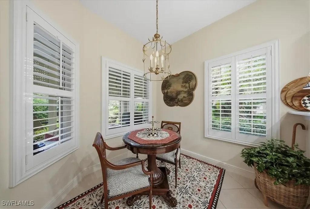 809 Vistana Circle Naples FL 34119