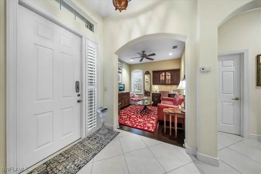 809 Vistana Circle Naples FL 34119