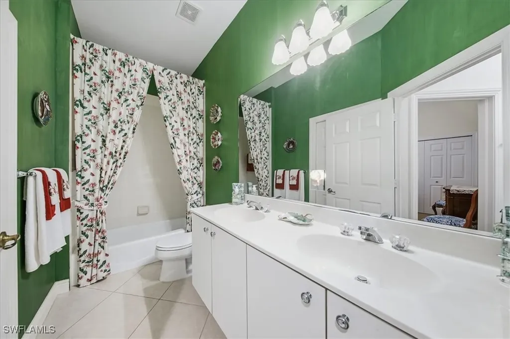 809 Vistana Circle Naples FL 34119