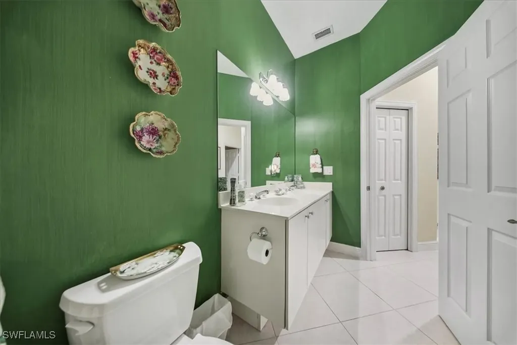 809 Vistana Circle Naples FL 34119