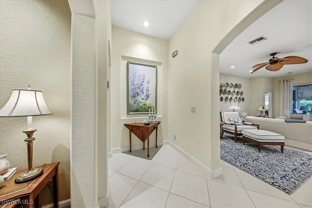 809 Vistana Circle Naples FL 34119