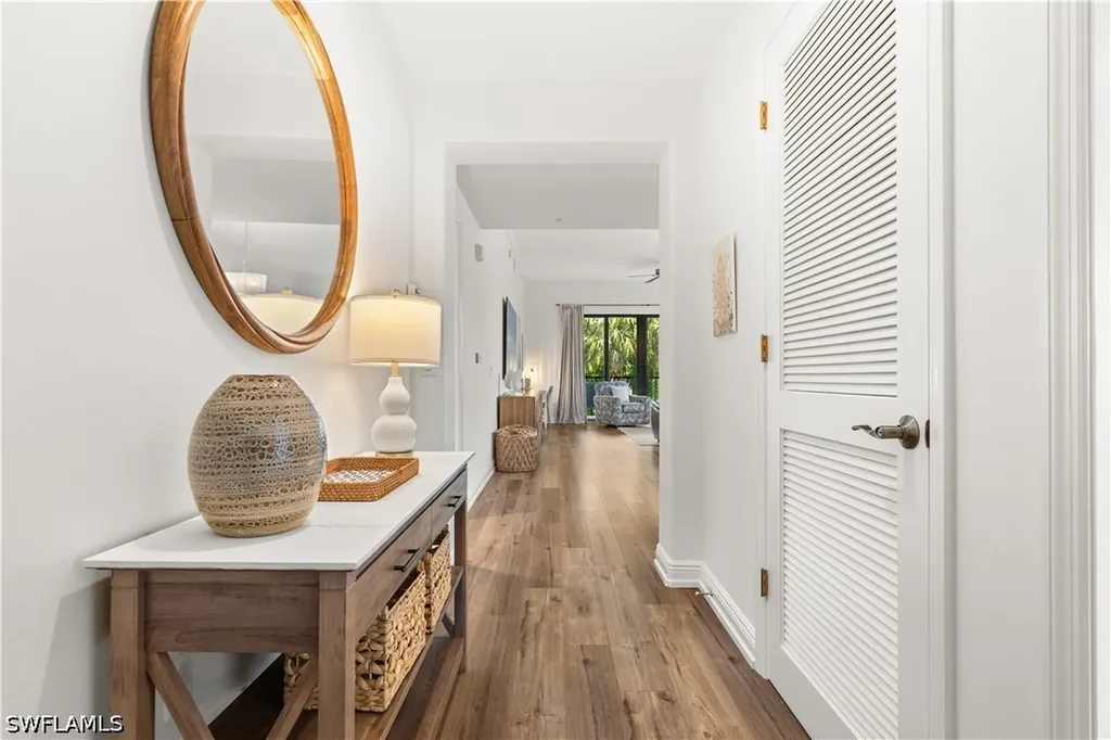 1045 Sandpiper Street Naples FL 34102