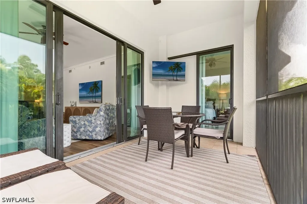 1045 Sandpiper Street Naples FL 34102