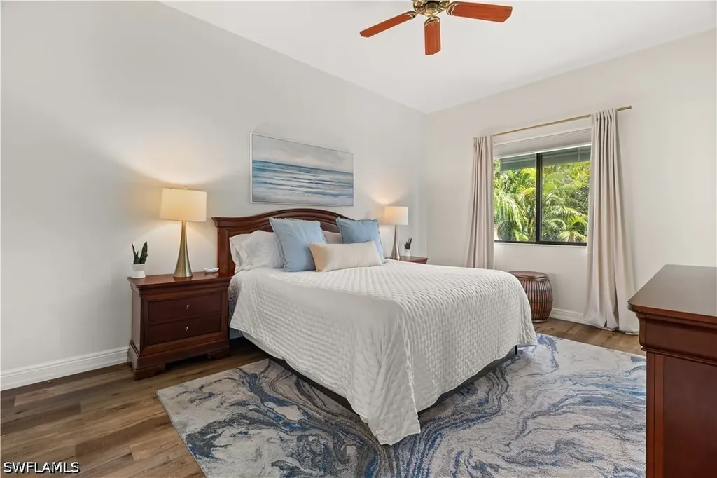 1045 Sandpiper Street Naples FL 34102