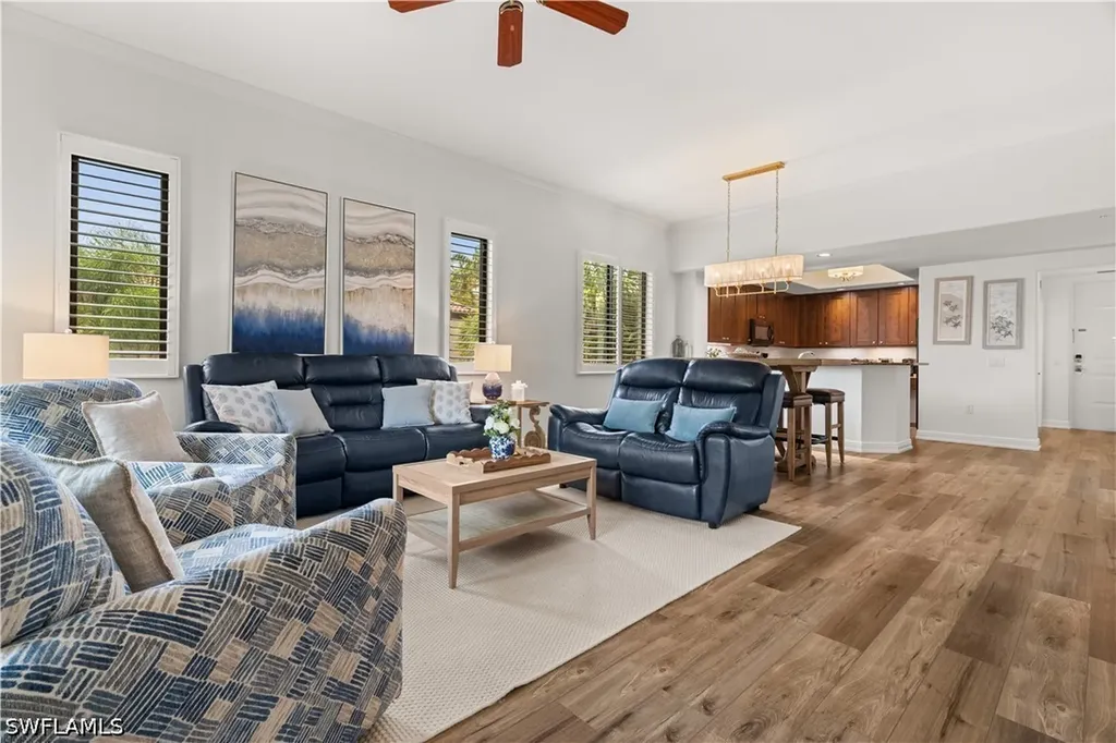 1045 Sandpiper Street Naples FL 34102