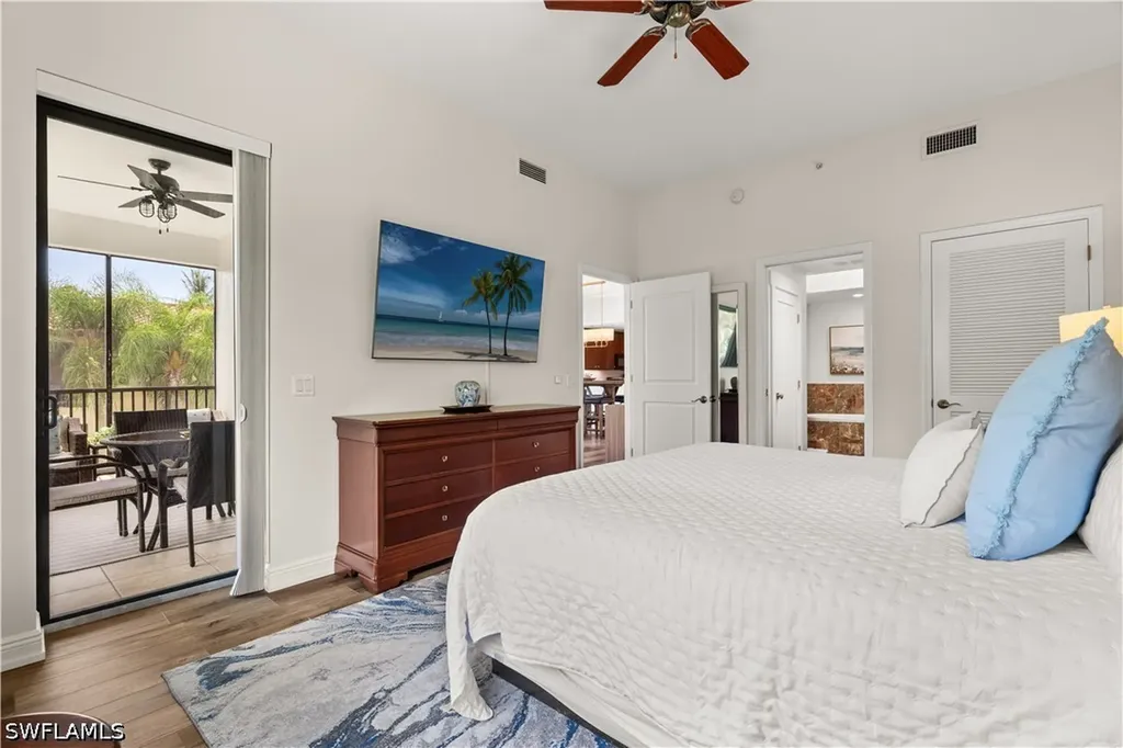 1045 Sandpiper Street Naples FL 34102