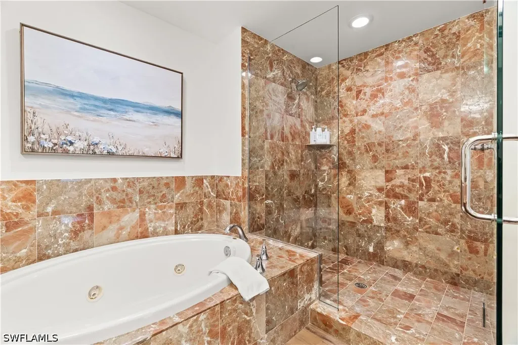 1045 Sandpiper Street Naples FL 34102