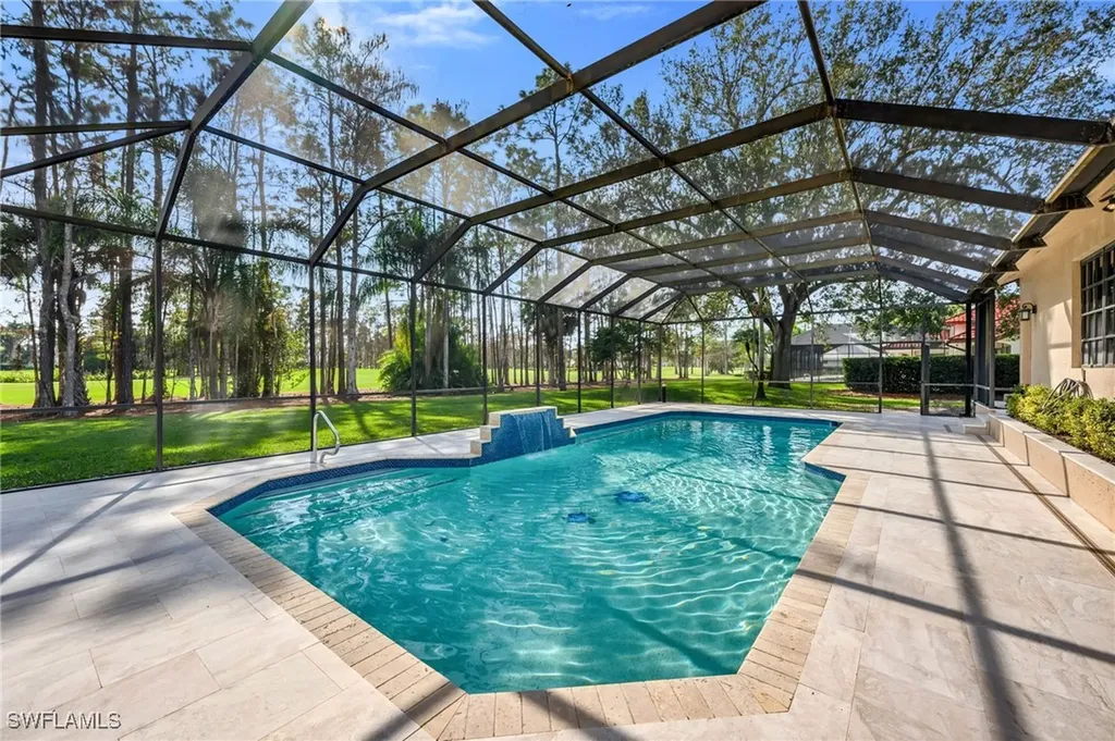 Naples FL, 4556 Pond Apple Drive N