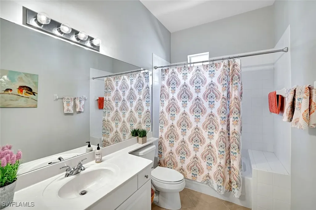 8120 Sanctuary Drive Naples FL 34104