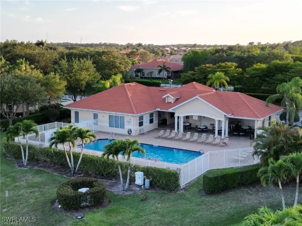 8120 Sanctuary Drive Naples FL 34104