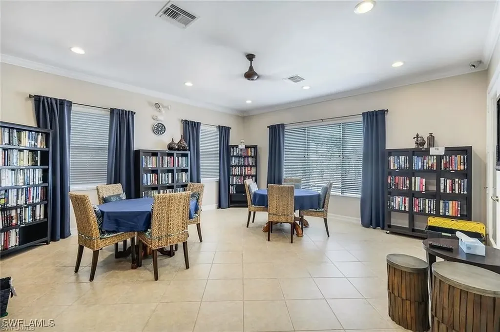8120 Sanctuary Drive Naples FL 34104