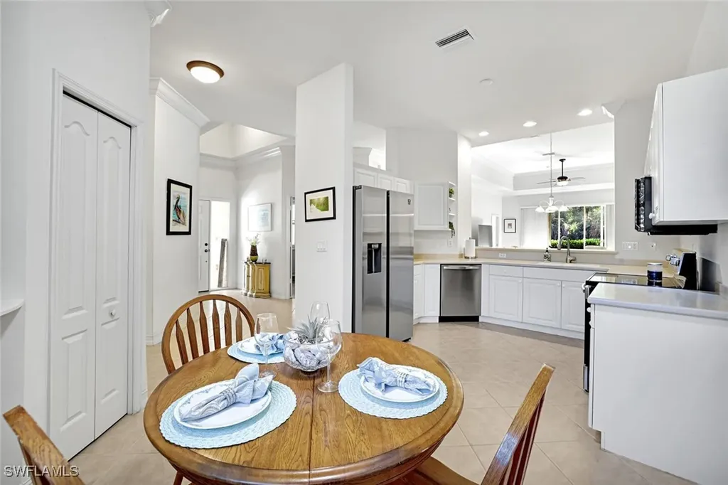 8120 Sanctuary Drive Naples FL 34104