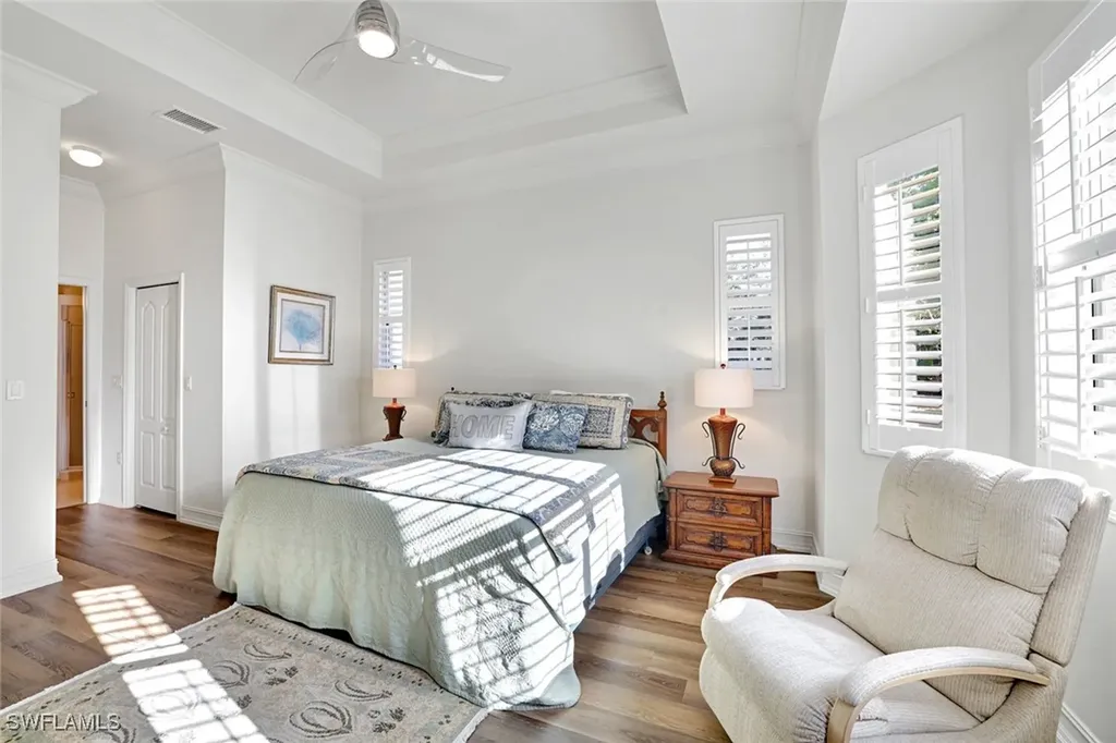 8120 Sanctuary Drive Naples FL 34104