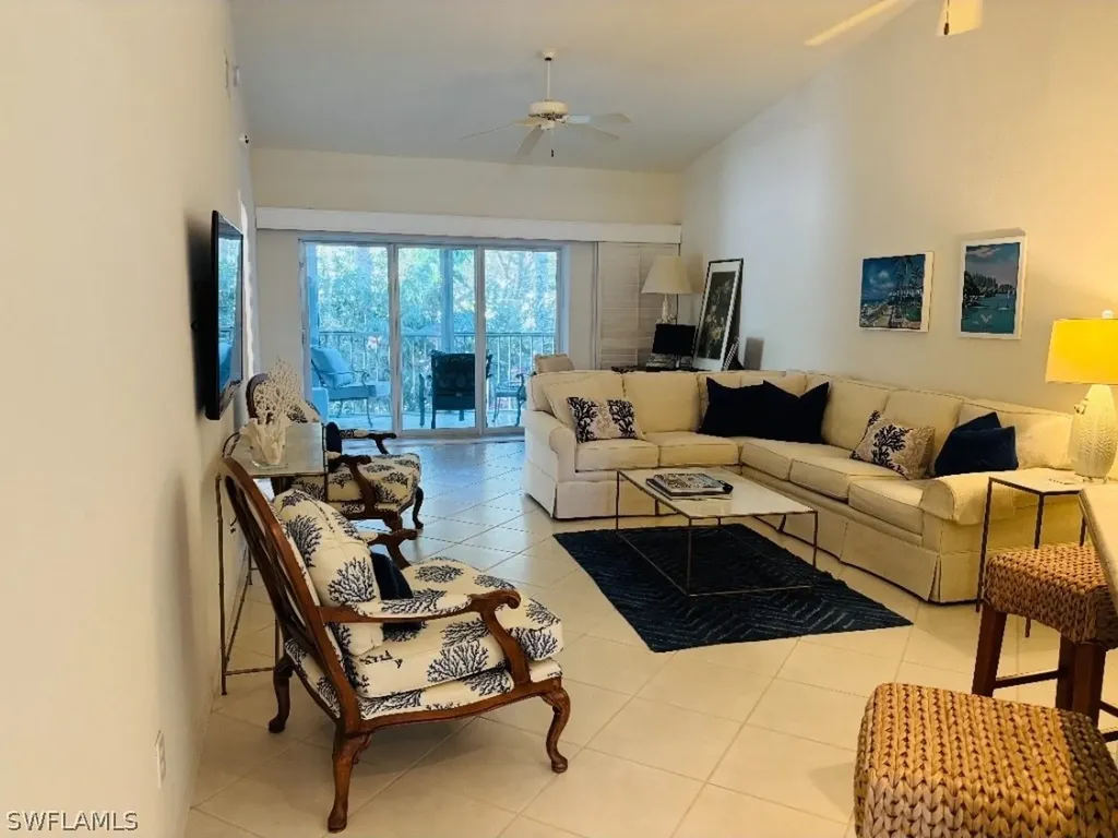 841 Tanbark Drive Naples FL 34108