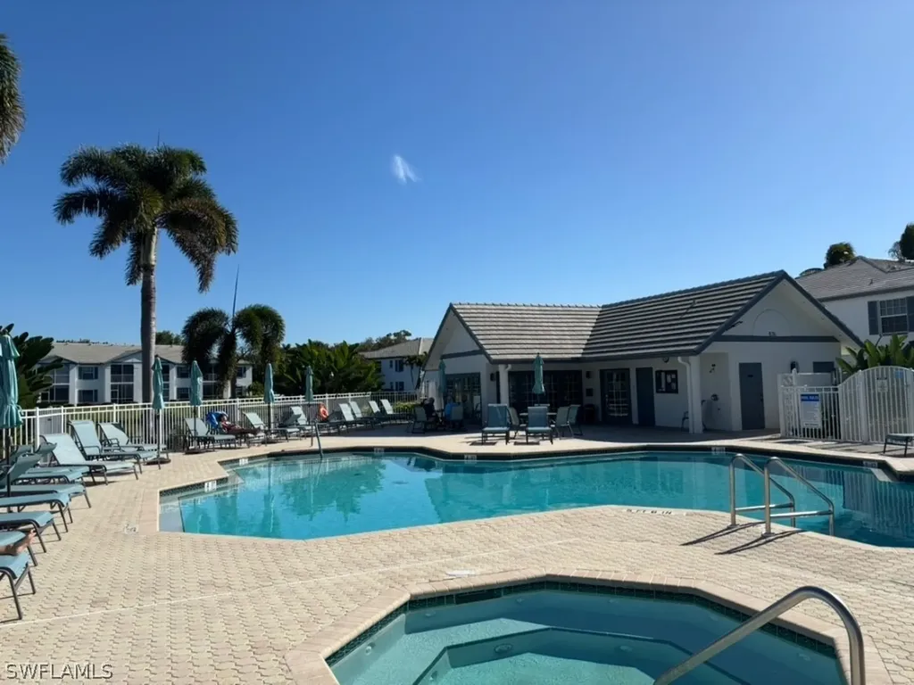 841 Tanbark Drive Naples FL 34108