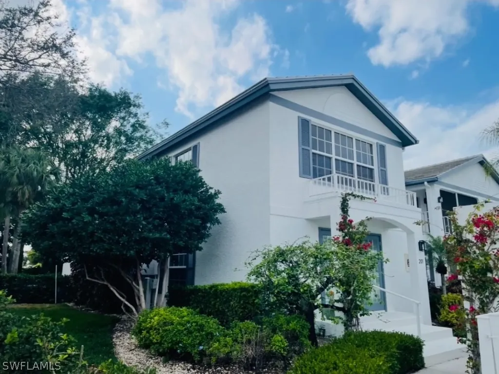 841 Tanbark Drive Naples FL 34108