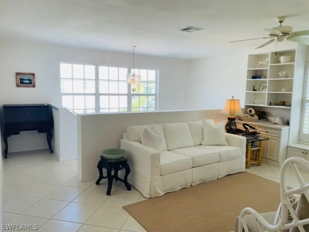 841 Tanbark Drive Naples FL 34108