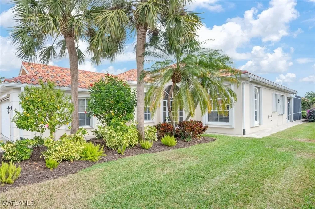 Naples FL, 3842 Huelva Court
