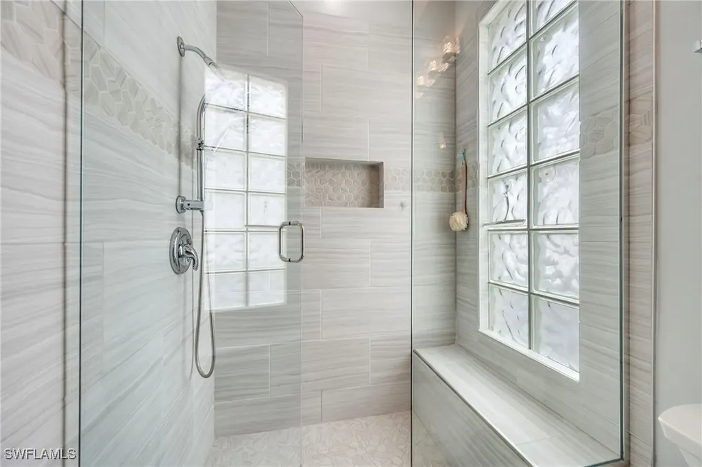 3842 Huelva Court Naples FL 34109