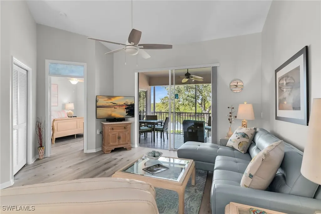 278 Newport Drive Naples FL 34114