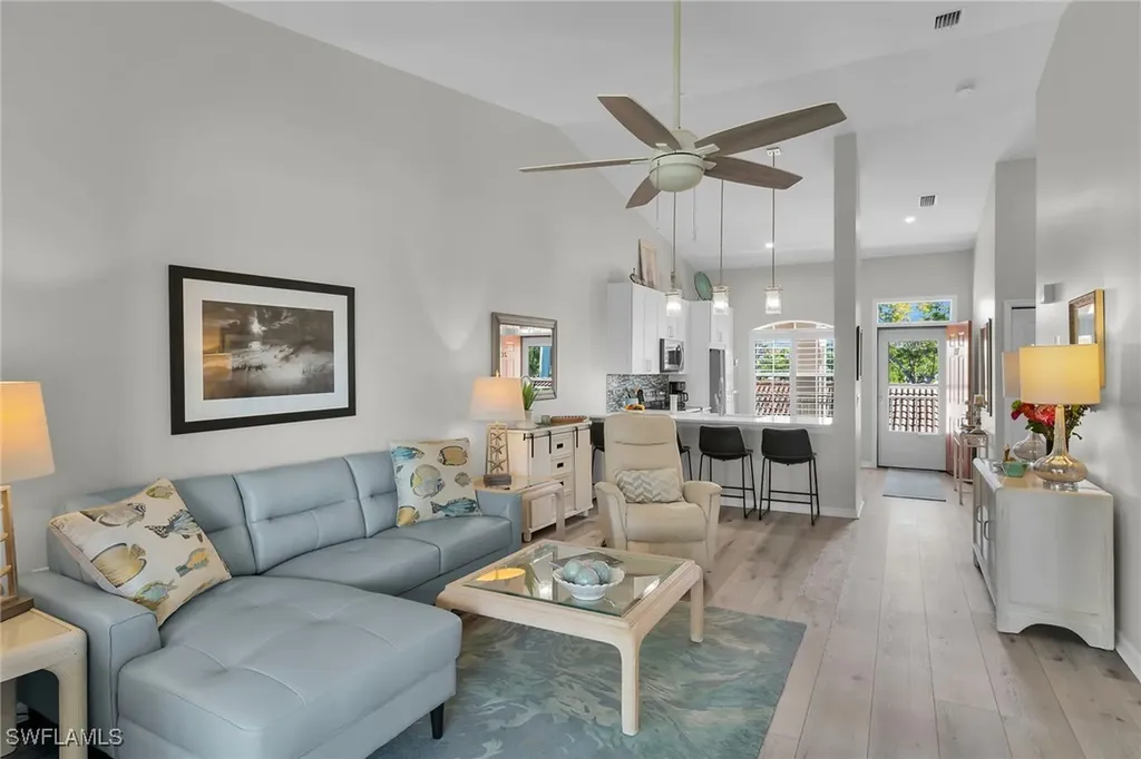 278 Newport Drive Naples FL 34114