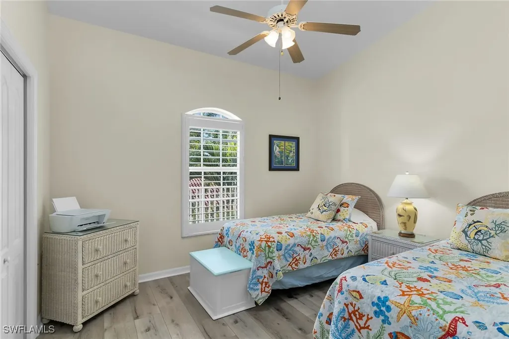 278 Newport Drive Naples FL 34114