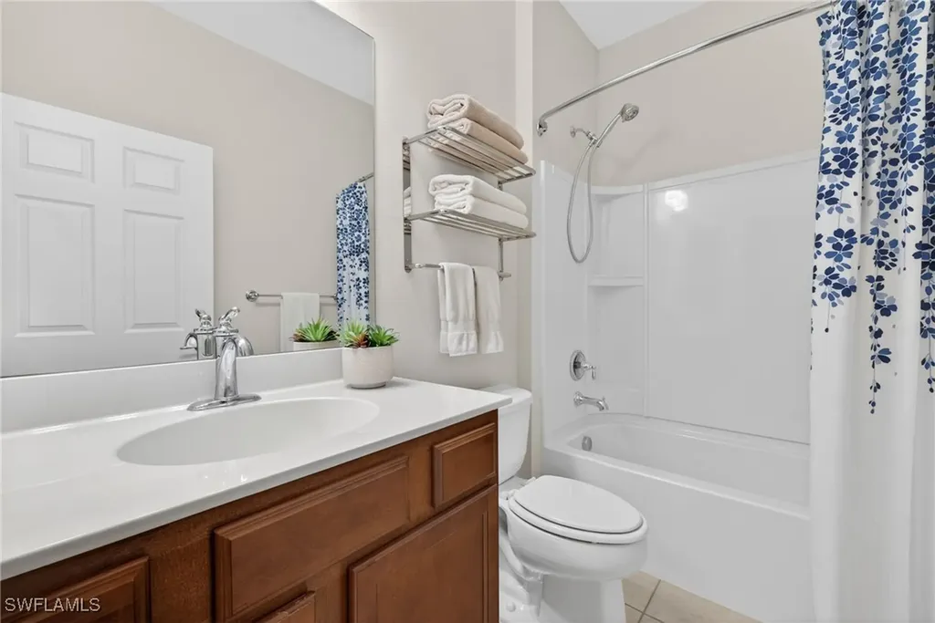 28513 Guinivere Way Bonita Springs FL 34135