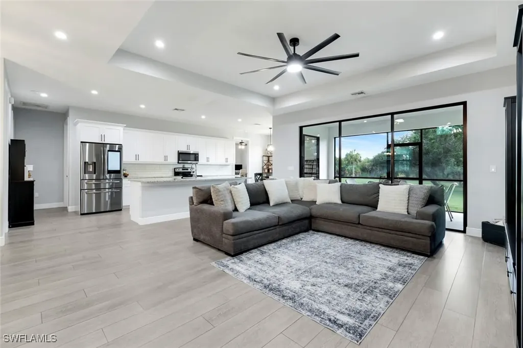 763 35th Avenue NW Naples FL 34120