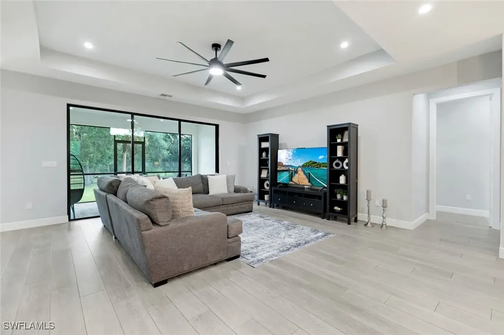 763 35th Avenue NW Naples FL 34120