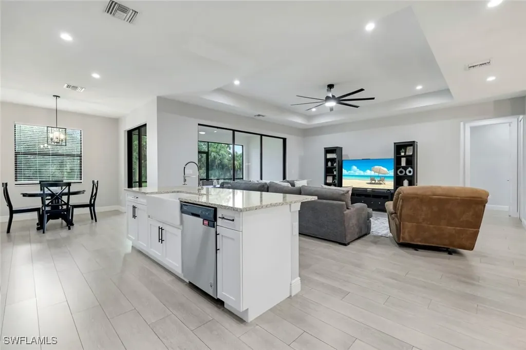 763 35th Avenue NW Naples FL 34120