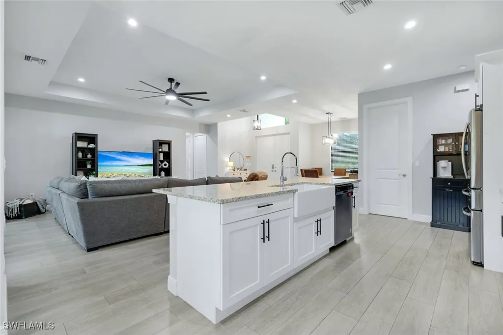 763 35th Avenue NW Naples FL 34120