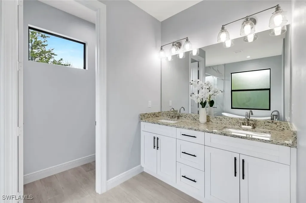 763 35th Avenue NW Naples FL 34120