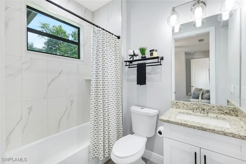 763 35th Avenue NW Naples FL 34120