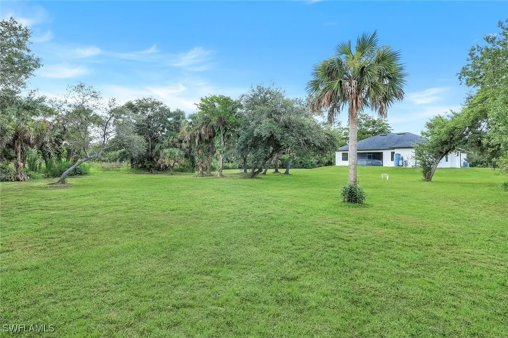 763 35th Avenue NW Naples FL 34120