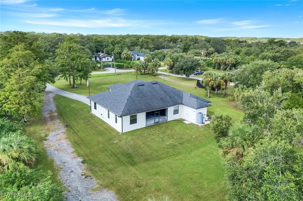763 35th Avenue NW Naples FL 34120