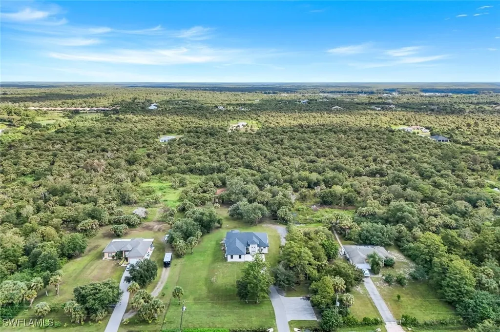 763 35th Avenue NW Naples FL 34120