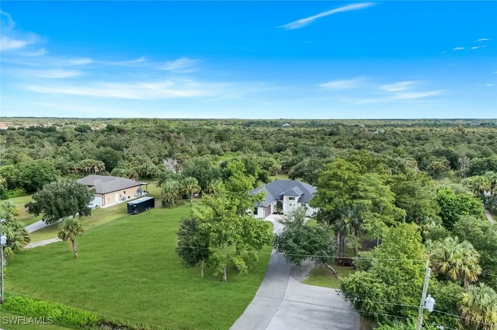 763 35th Avenue NW Naples FL 34120