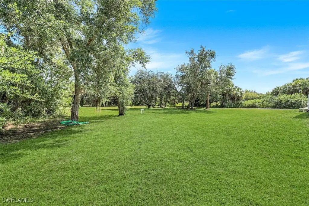 763 35th Avenue NW Naples FL 34120