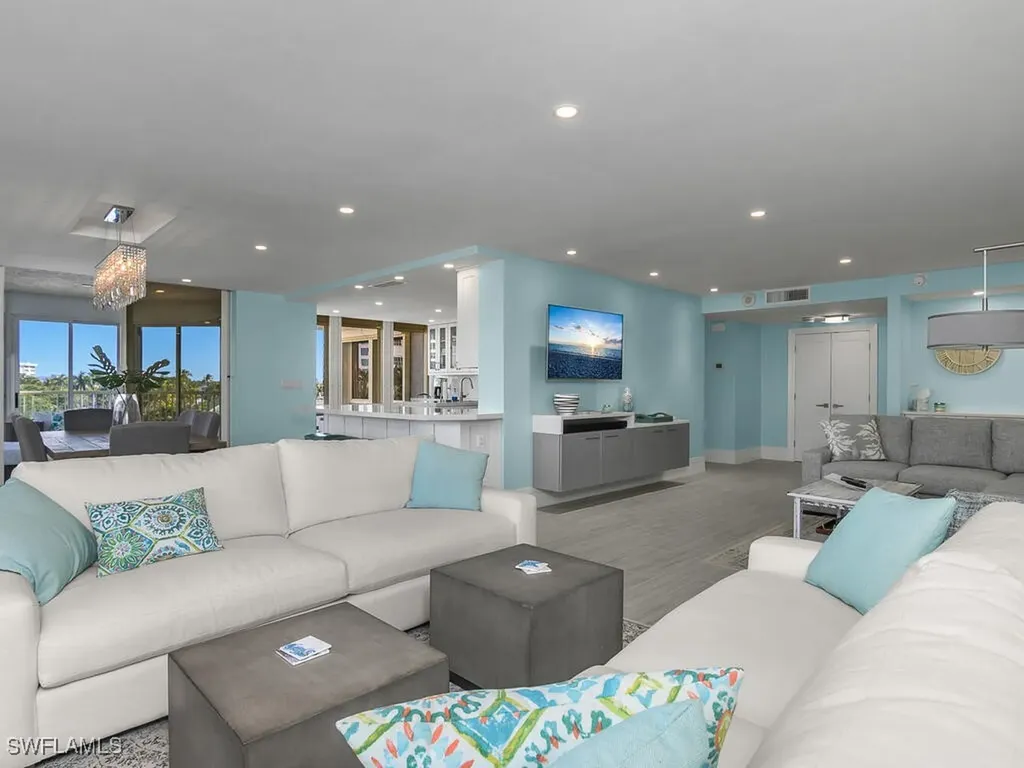 4051 Gulf Shore Boulevard N Naples FL 34103