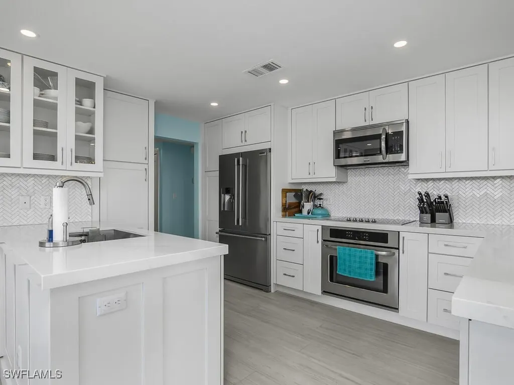 4051 Gulf Shore Boulevard N Naples FL 34103