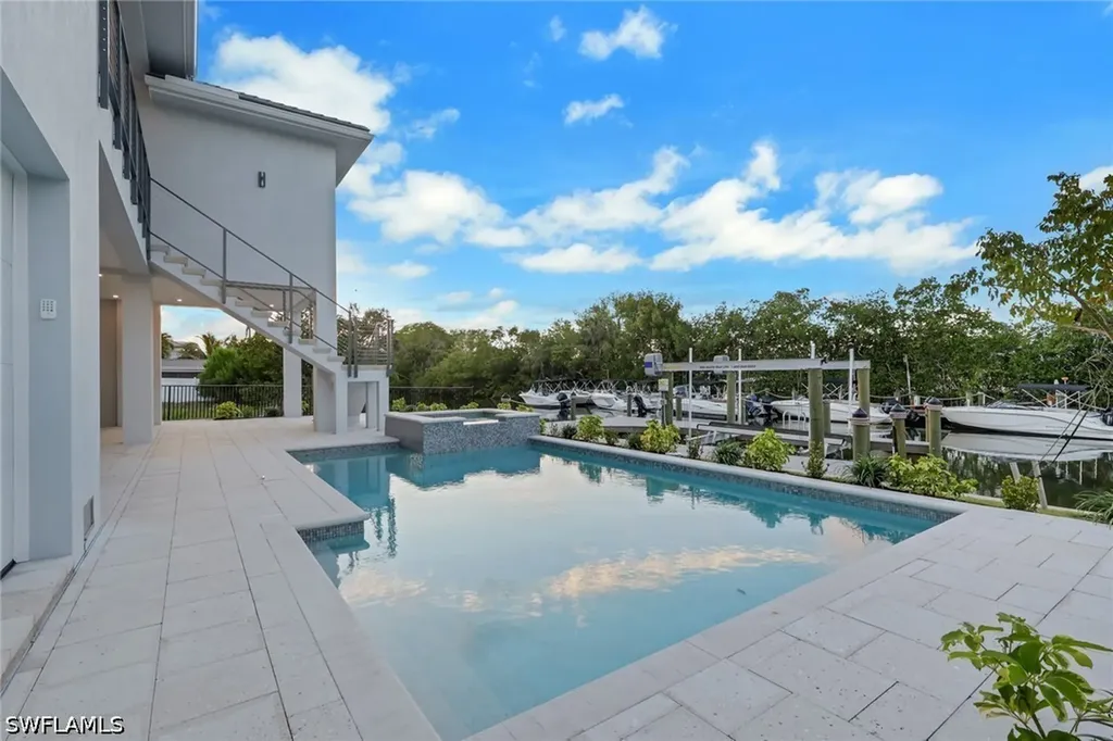 215 1st Street Bonita Springs FL 34134