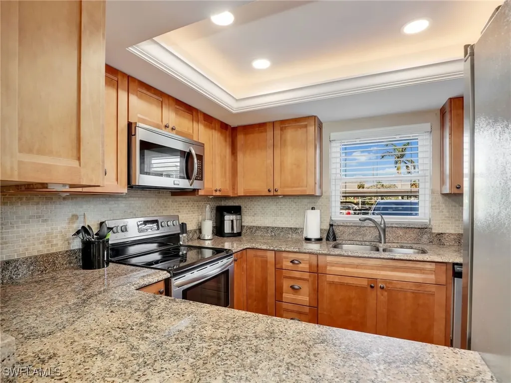 5483 Rattlesnake Hammock Road Naples FL 34113