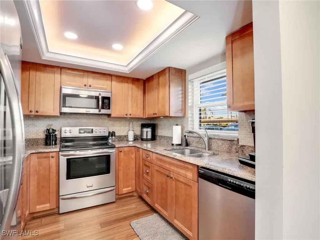 5483 Rattlesnake Hammock Road Naples FL 34113