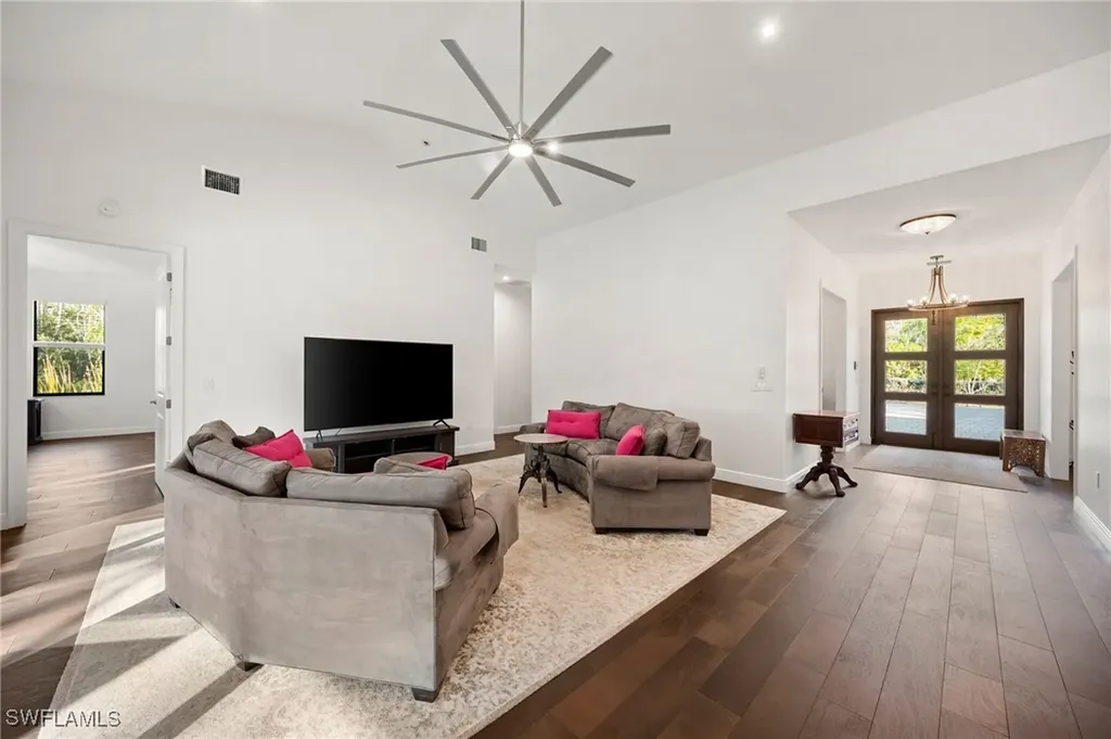 25526 Busy Bee Drive Bonita Springs FL 34135